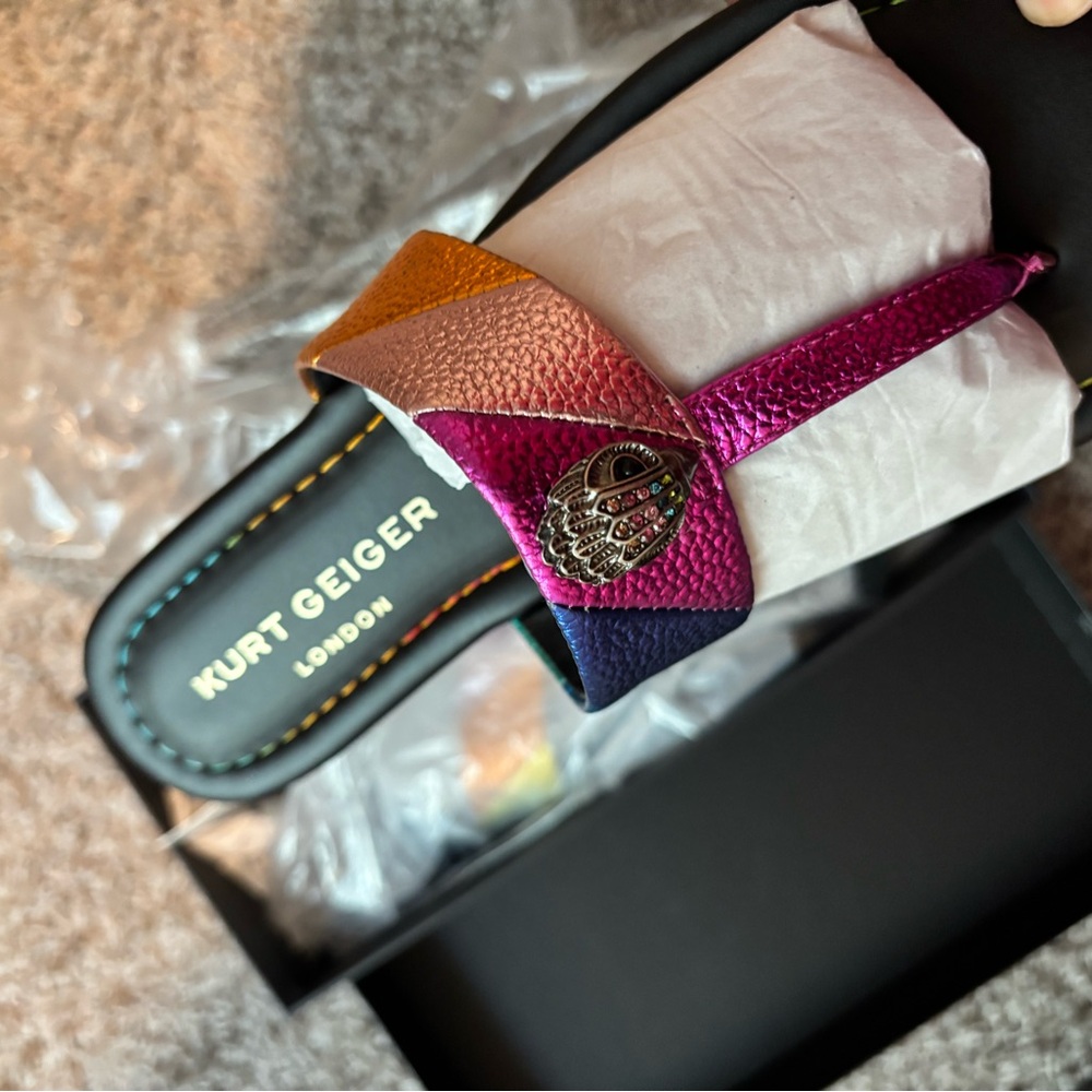 Kurt Geiger Colorful Patterned Box - Picture 3 of 3